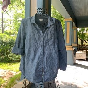 A must have in  your closet =XL J.Jill denim shirt